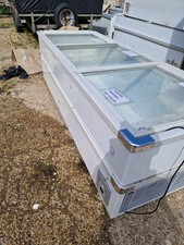 EASYCOLD COMMERCIAL CHEST FREEZER DISPLAY 2.4M CAN DELIVER 07788156508
