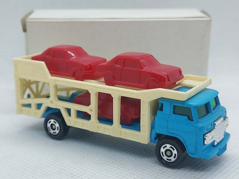 1983 Tomica Light Blue Toyota Car Transporter OSAKA SUPER