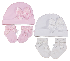 pink baby hat with bow
