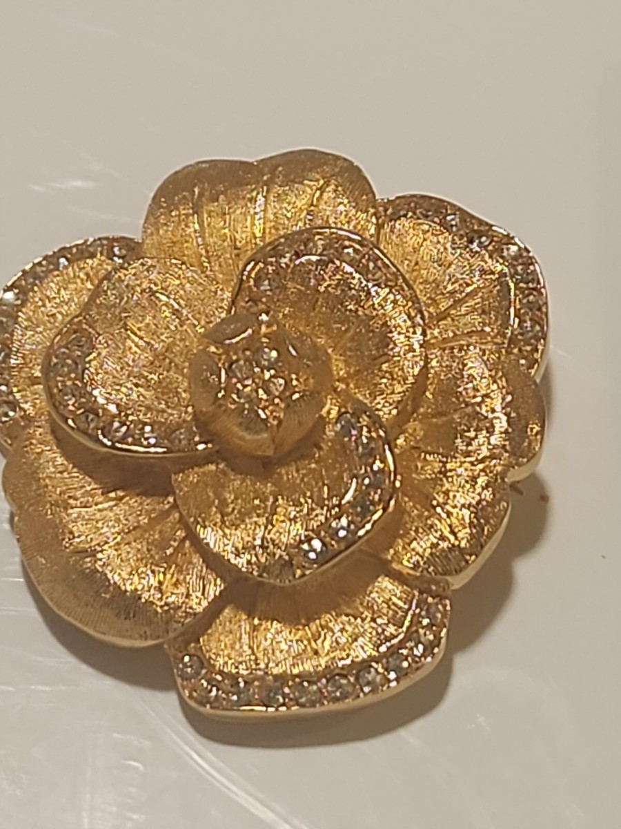 Christian Dior ♡ Vintage ♡ broach Vintage CHRISTIAN DIOR 1980's Gold Plated Rhinestone Logo