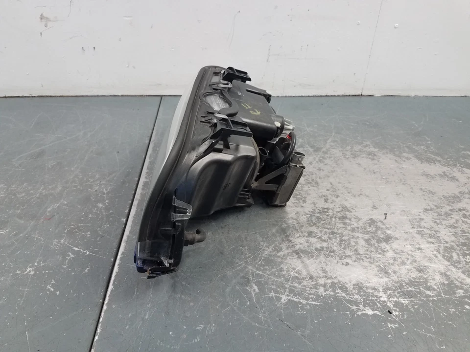 BMW M5 E39 2001 luz principal pasajero derecho #9006 H3 Foto 4 de 4