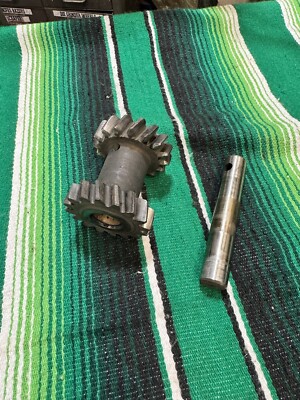 1940-1954 CHEVROLET 3 Speed Reverse Idler Gear & Shaft 1941 1948 1949 1951 1953