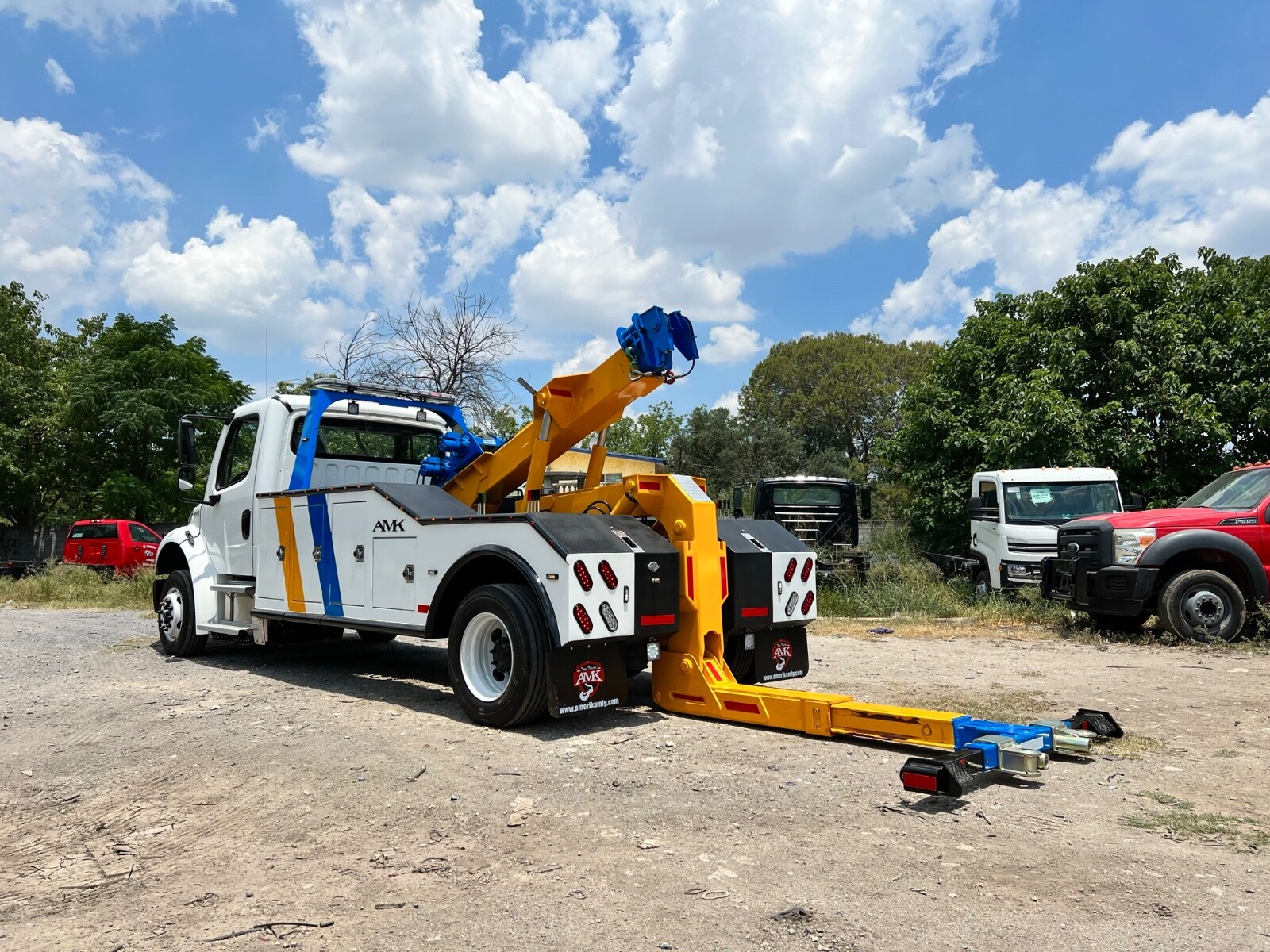 Novawinch HEN 18,000 lbs hydraulic winch, dual load valve, manual freespool