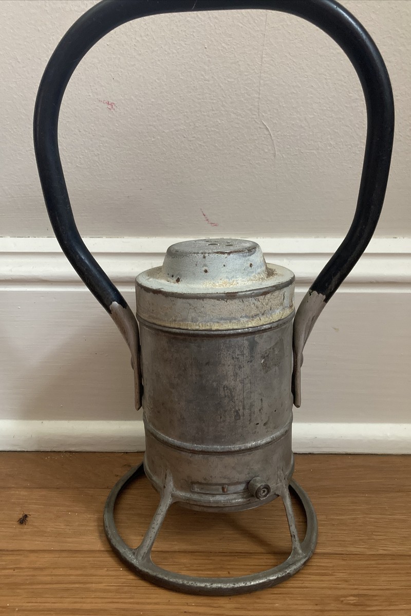 Vintage ADLAKE Railroad Conductor Signal Lantern No. 31-D Battery