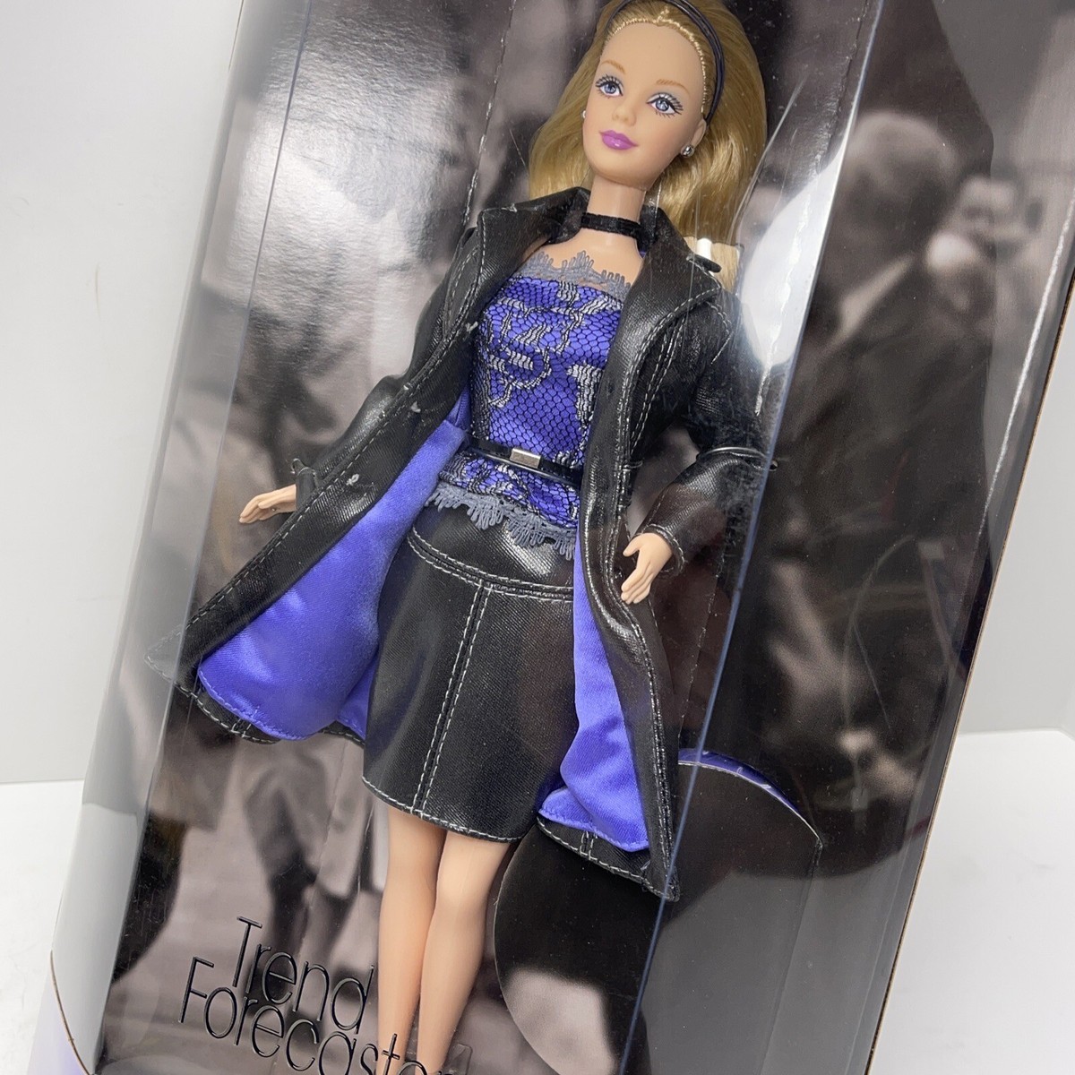 1999 TREND FORECASTER BARBIE Doll Clothes Minded Collection