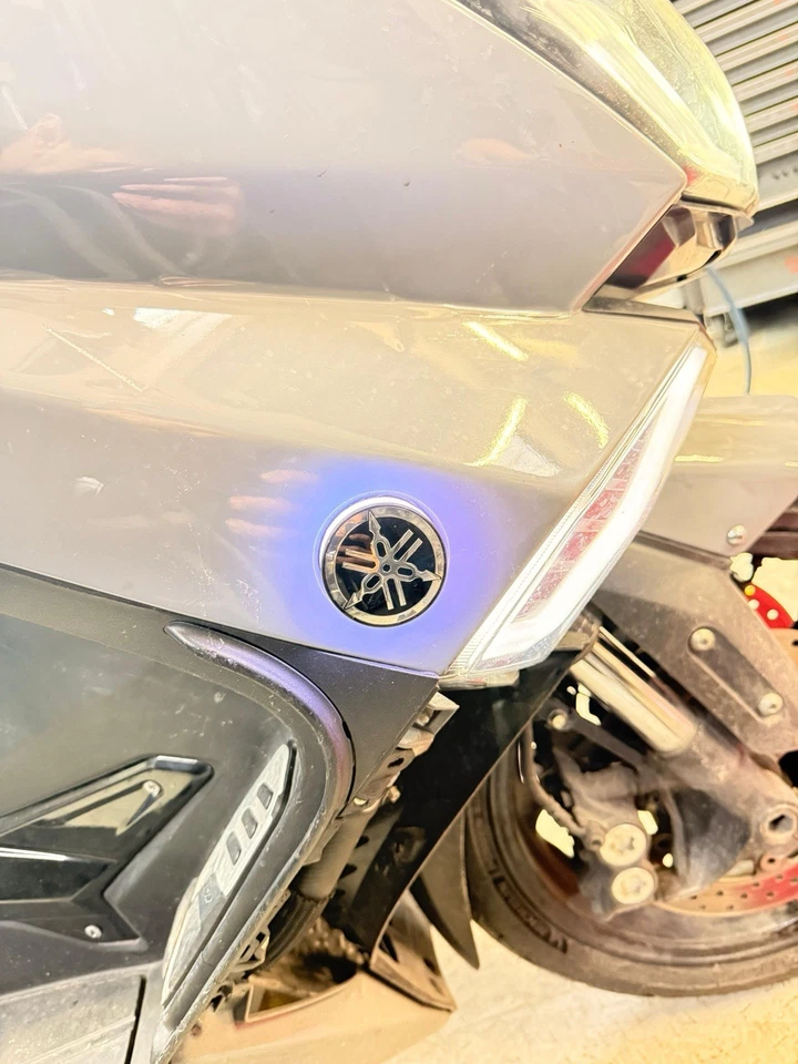 NEUF Kit LED Compatible YAMAHA T MAX ( blanc + Clignotant ) 50mm - Photo 2/4