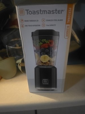 Toastmaster 15 OZ Personal Blender.  Drink-thru Lid And Stainless Steel Blades.