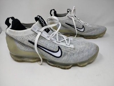 Nike Air VaporMax 2021 Flyknit Monochrome Gray Low Top Lace-Up DH4084-100 Sz 10 Nike ( Sz 10) Air Vapormax 2021 Flyknit DH4084-100 White  main image 2