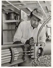 Radioactive Oil & Gas Science 1954 Press Photo Atomic Industry  *P67b