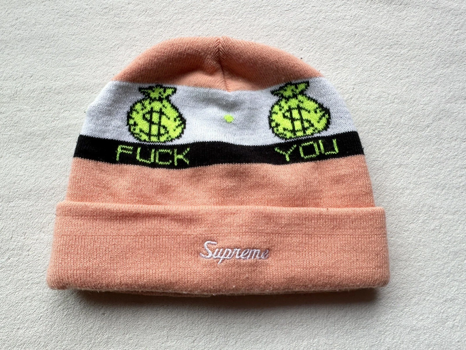 Supreme « Pay Me » Beanie Peach. Collection automne/hiver 2019
