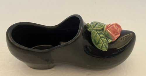 Vintage McCoy Pottery 1940-1960 Dutch Black Shoe Clog Planter Pink Rose - Picture 2 of 10