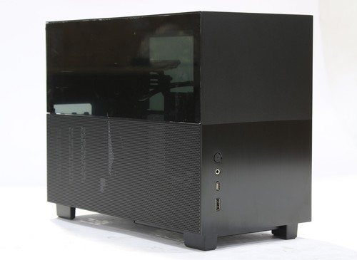 Lian Li Q58 SPCC/Aluminum/Tempered Glass Mini Tower Computer Case - Black - Afbeelding 4 van 22