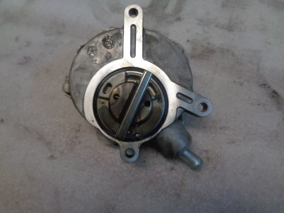 BMW 745Li E65 2002-2005 bomba de vacío de freno 7545384 OEM LK807252 Foto 3 de 4