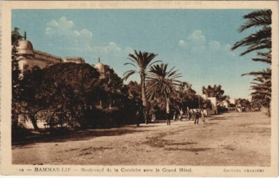 CPA TUNESIEN HAMMAN LIF Boulevard de la Corniche avée le Grand Hotel (153264)