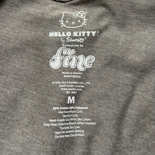 T-shirt Hello Kitty by Sanrio grigia nuova con etichetta esclusiva di fine fitted taglia M - Foto 4 di 4
