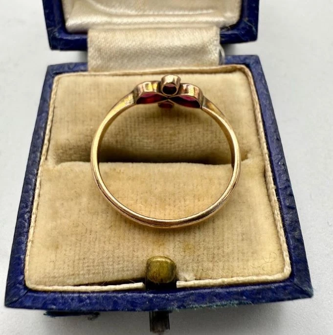 Vintage 9k Solid Rose Gold Ruby and Gemstone Ring, Size 8 - Image 4 of 4