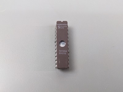 Signetics PLC42VA-12FA Erasable Programmable EPLD (42 x 105 x 12)
