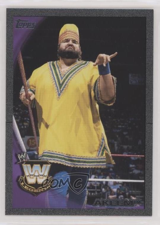 2010 Topps WWE Black 65/999 Akeem #81 2k3