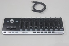 WorldE EasyControl.9 Portable Mini USB 9 Slim-Line Control MIDI Controller Black