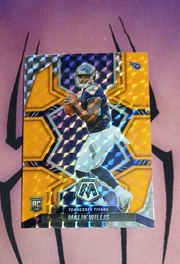 2022 Panini Mosaic - Rookies Malik Willis #302 Mosaic Reactive Orange Prizm (RC)