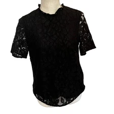H&M Lace top.  Size Small.  Short sleeve. 