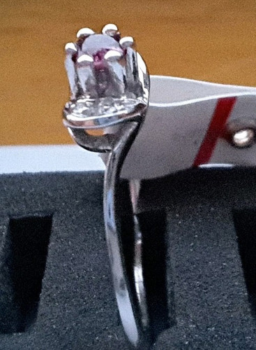 Damen Gold Ring - Rubin + 2 Diamanten 0,13 Ct. - sehr guten Schliff - Ungetragen - Bild 1 von 11