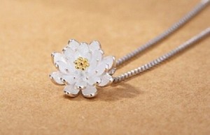 Authentic Silver and gold plated daisy / lotus pendant necklace