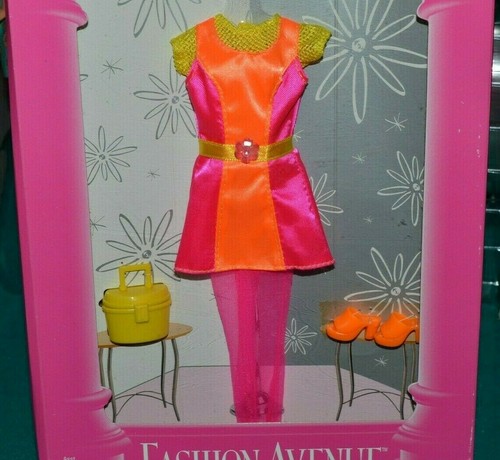 NUEVO EN CAJA 1997 RARO BARBIE ADOLESCENTE PATRÓN NEÓN MODA AVENIDA VESTIDO MONEDERO MEDIAS TACONES + - Imagen 2 de 4