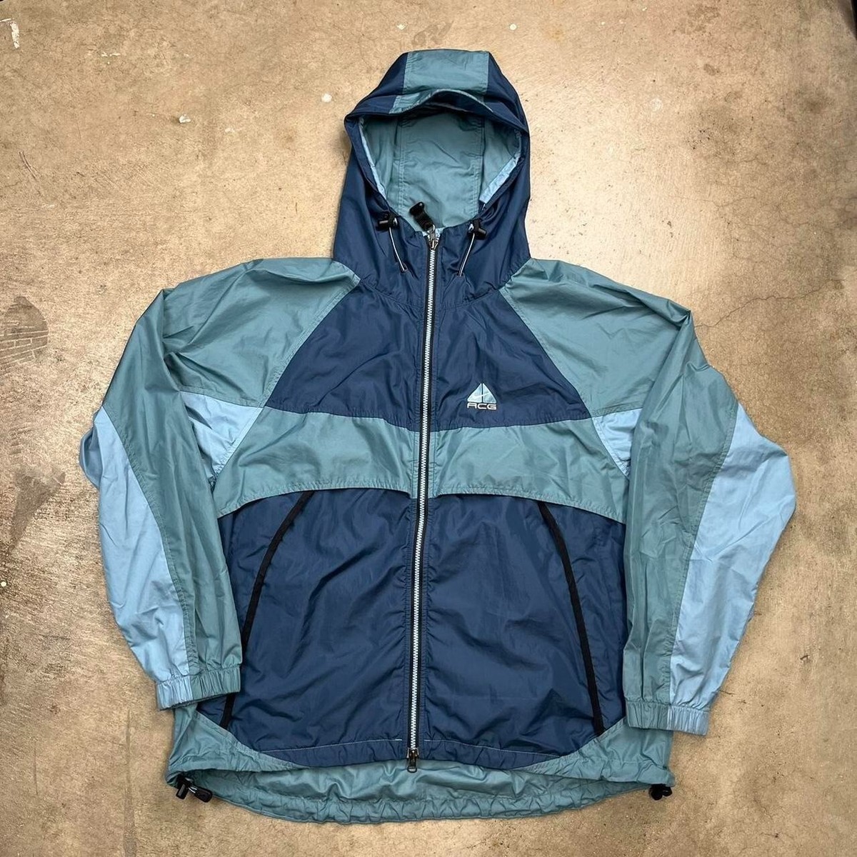 Vintage Nike ACG windbreaker mens large blue outer layer 3 Vintage Nike ACG windbreaker mens large blue outer layer 3
