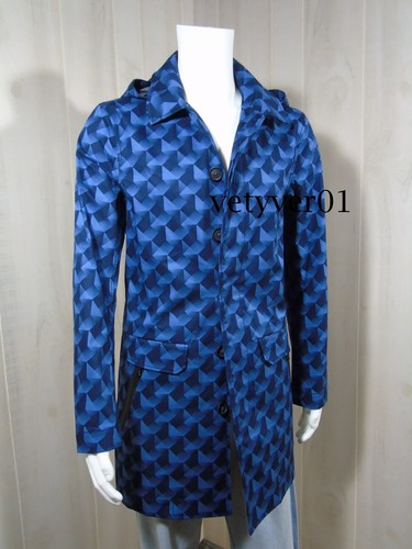 New VICTORINOX Swiss Army Waterproof Seam-Sealed Cotton 'G-Code' Raincoat Blue - Picture 4 of 9