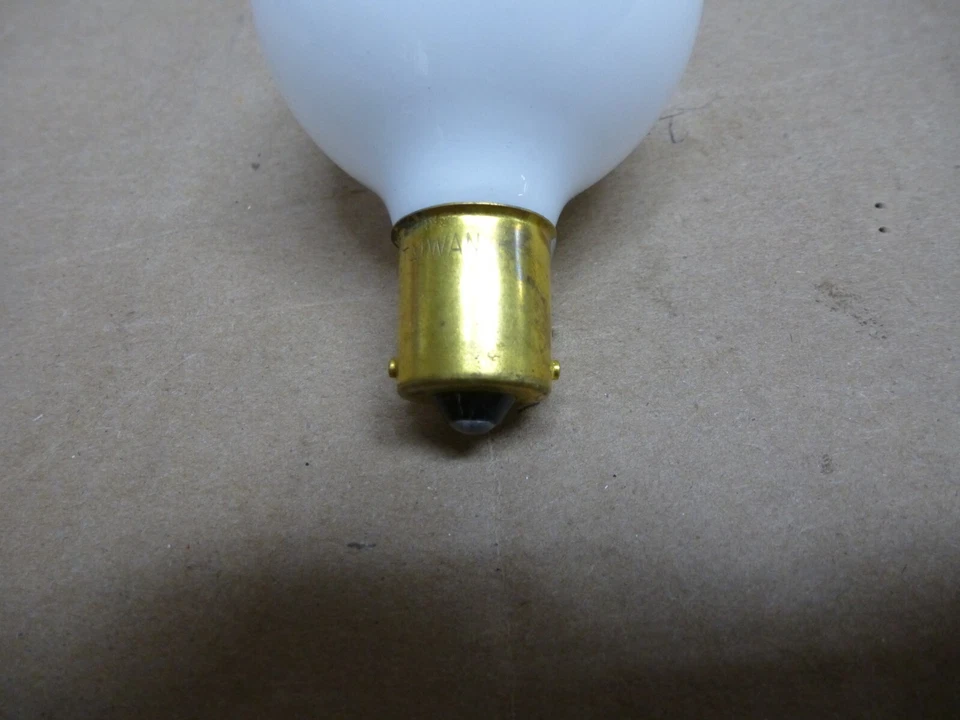 6 Pack CEC 13 Watt 12 Volt White G16.5 Single Cont Bayonet Base Light Bulb 20-99 - Image 3 of 4