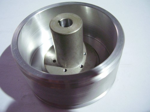 Aluminium-Felge 1 : 8 mit Nabe (Unimog) 36 mm Breite - Bild 8 von 9