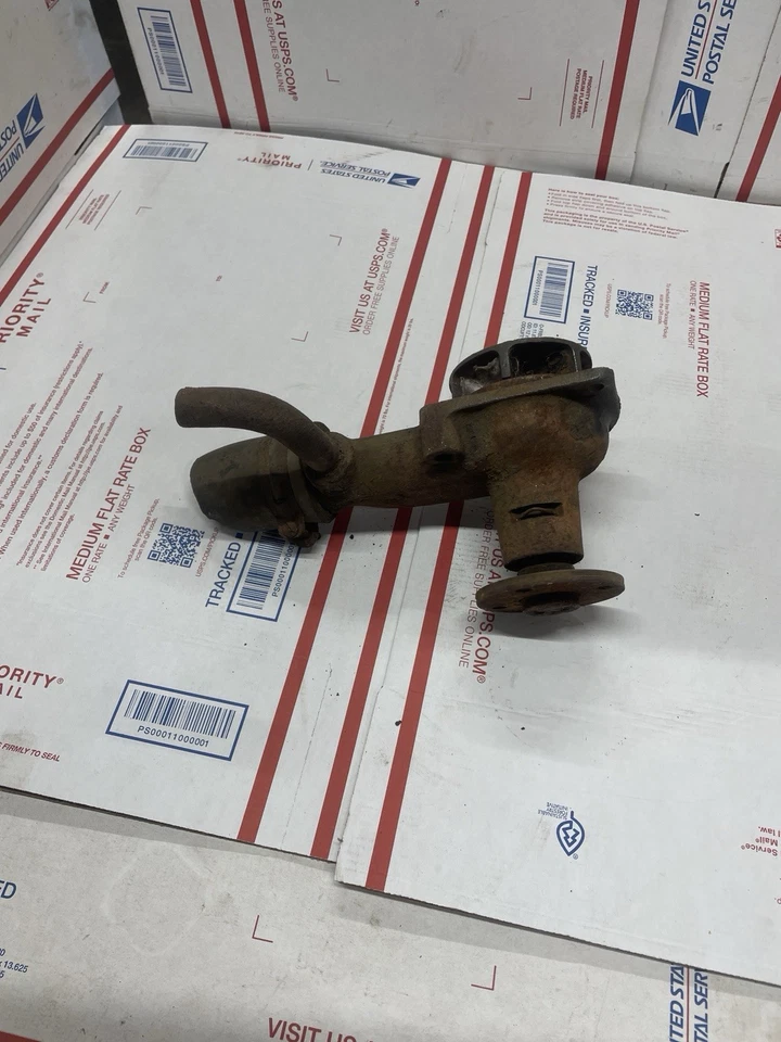 BOMBA DE AGUA STUDEBAKER EARLY CHAMPION SEIS 169 Y 185 1942-58 # 682630 Foto 4 de 4