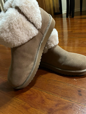 Koolaburra by UGG Women s Beige Suede Fur Trim Ankle Bootie Slip On 9