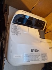 Epson Projector EB-595Wi WXGA HDMI Ultra Short Throw 985 Lamp Hours + Remote