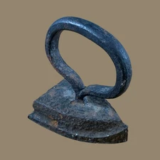 Antique Cast Iron Sad Iron – 6 lb Primitive Flat Iron w/ Fixed Metal Handle