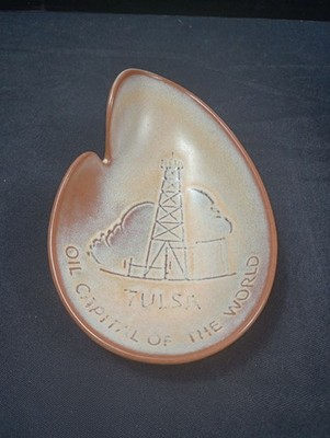 Vintage Frankoma 466 ''Tulsa Oil Capital of the World'' Plainsman Brown 1960s/1970