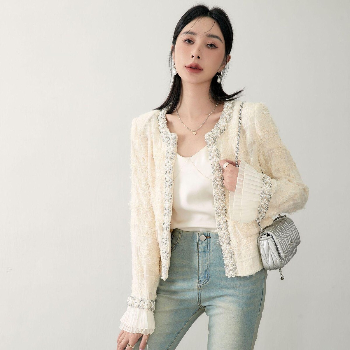 French Style Wool Blended Beaded Lace Ruffle Sleeve Women's Short