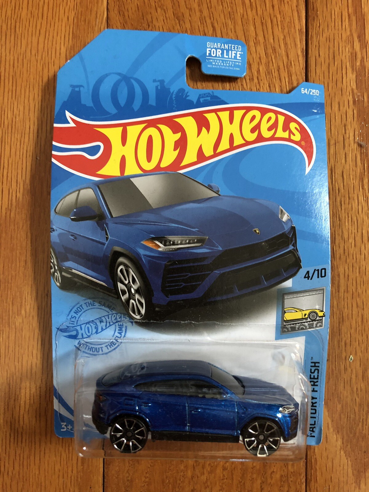 Hot Wheels - 2021 Factory Fresh 4/10 '17 Lamborghini Urus 64/250