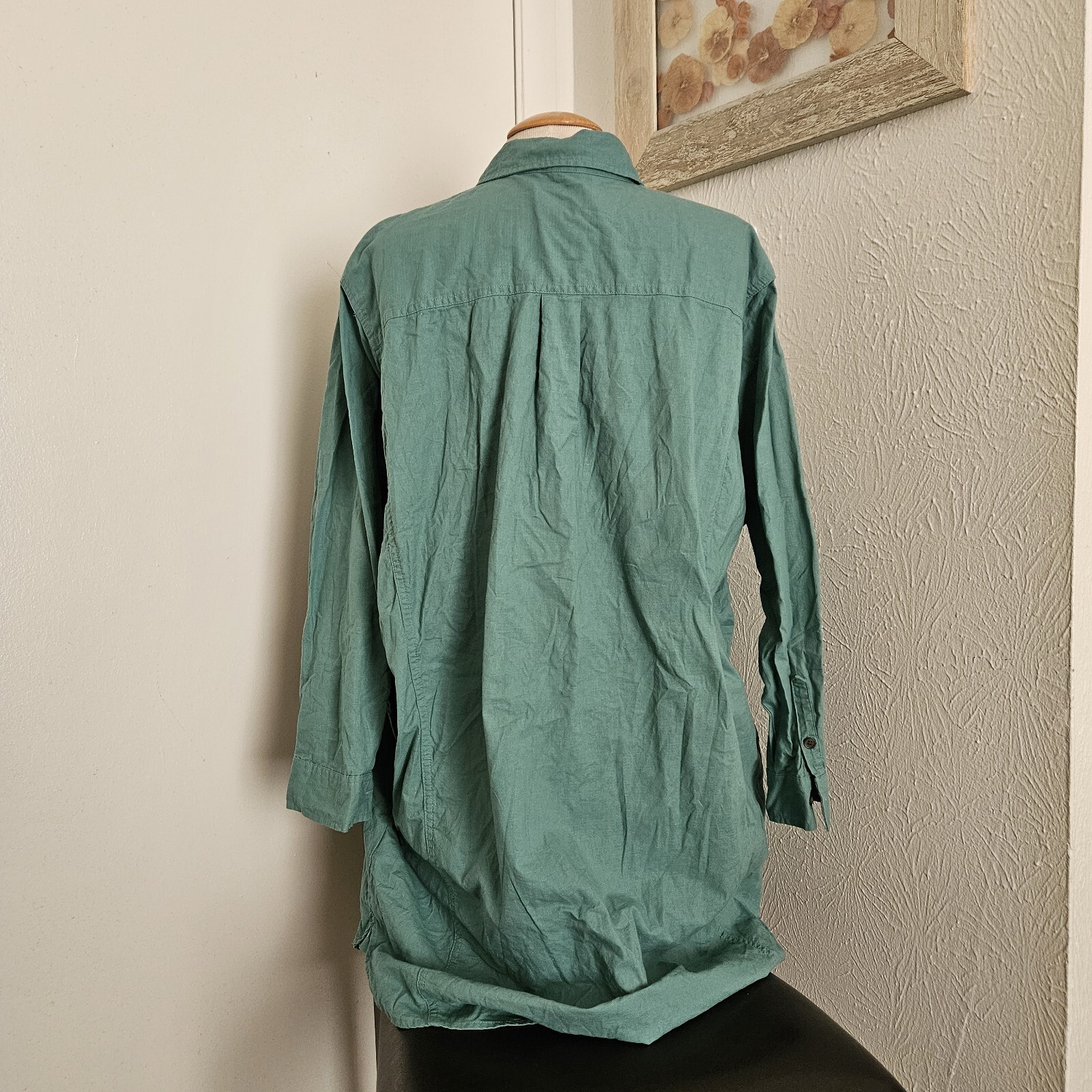 Universal Thread Long Sleeve Button Down Collared… - image 5