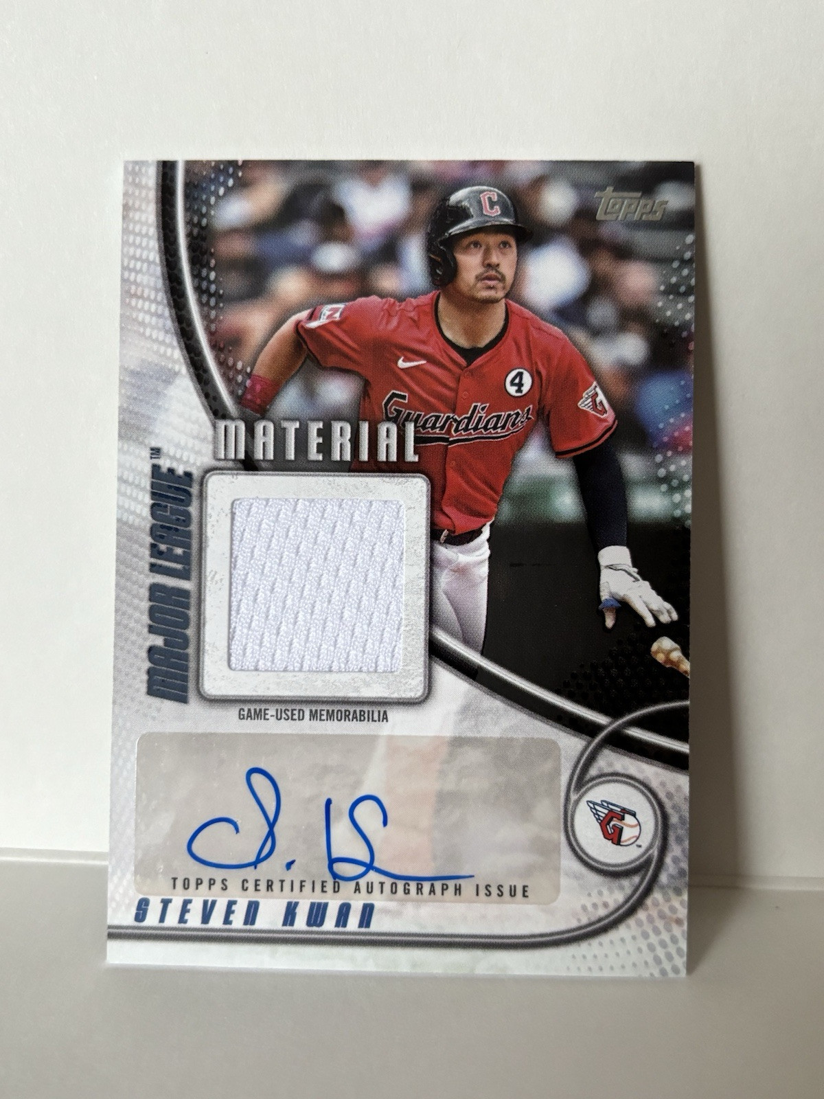 2025 Topps Series 1 Major League Material Autograph Steven Kwan /50