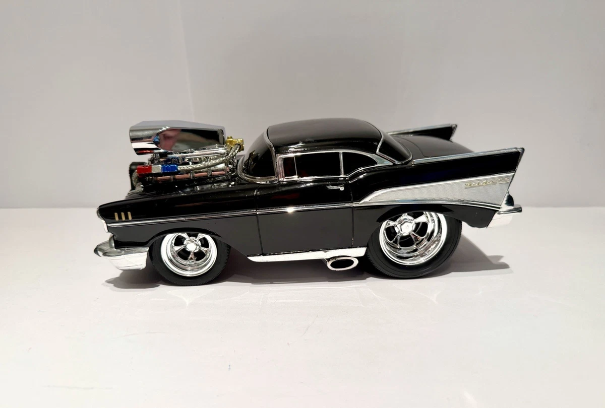 Muscle Machines Chevrolet 1:18 Scale Diecast & Toy Vehicles for