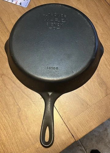 Wagner Ware - Frying Pan - Sidney O - Cast Iron - #8 - 1058O - 10” in Diameter