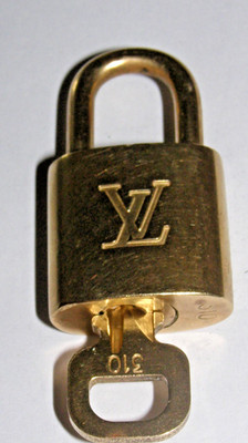 LOUIS VUITTON  Schloss Padlock 1990-2009  3XX Serie + 1 Schlüssel, Nr. 310