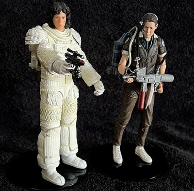 ELLEN & AMANDA RIPLEY   NECA ALIEN ISOLATION