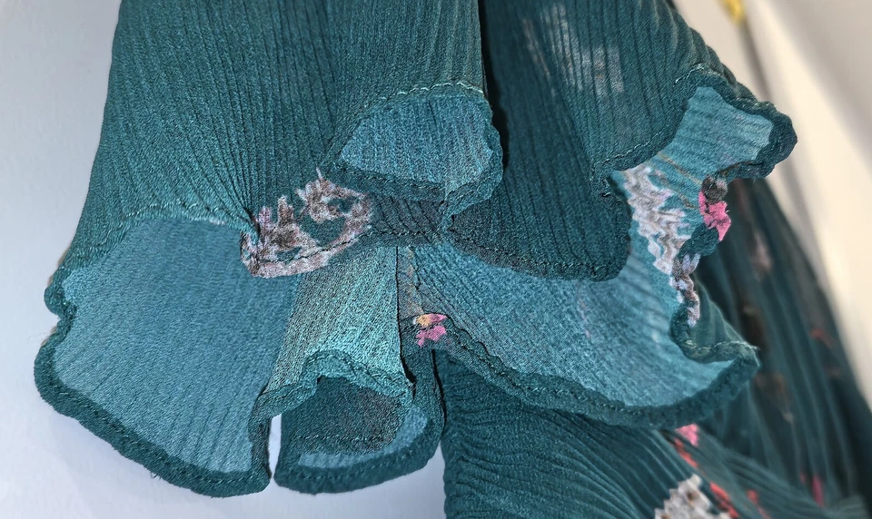 Keepsake Elegant Green Dress sizeXS - Image 4 of 4