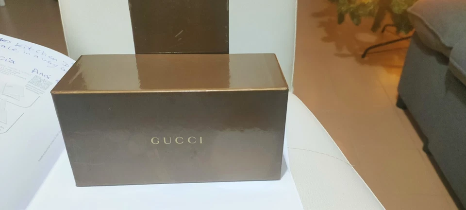 GUCCI SUNGLASSES BOX ORIGINAL ONLY THE BOX, GREAT CONDITION GENERALLY - Imagen 3 de 4