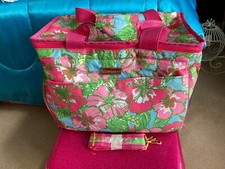 Lilly Pulitzer Fabrycznie nowa z metką Big Flirt z różowym hibiskusem Izolowana torba chłodząca Pasek na ramię