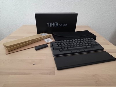 Happy Hacking HHKB Studio Charcoal mechanische Tastatur + viel Zubehör + Tasche