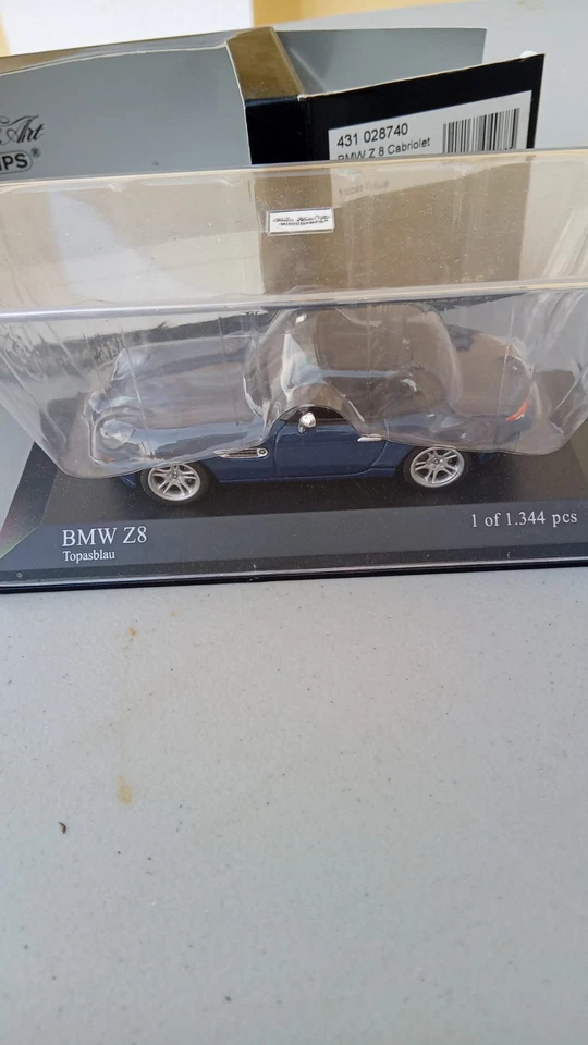 MINICHAMPS BMW Z8 CABRIOLET DEL 1999 - BLUE - 1/43 - Immagine 3 di 4